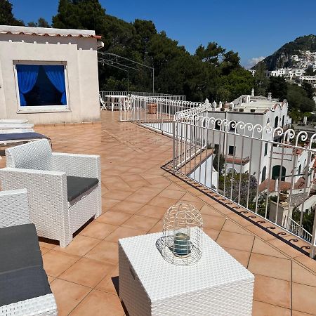 Regina Di Capri - Suite Vista Faraglioni Buitenkant foto