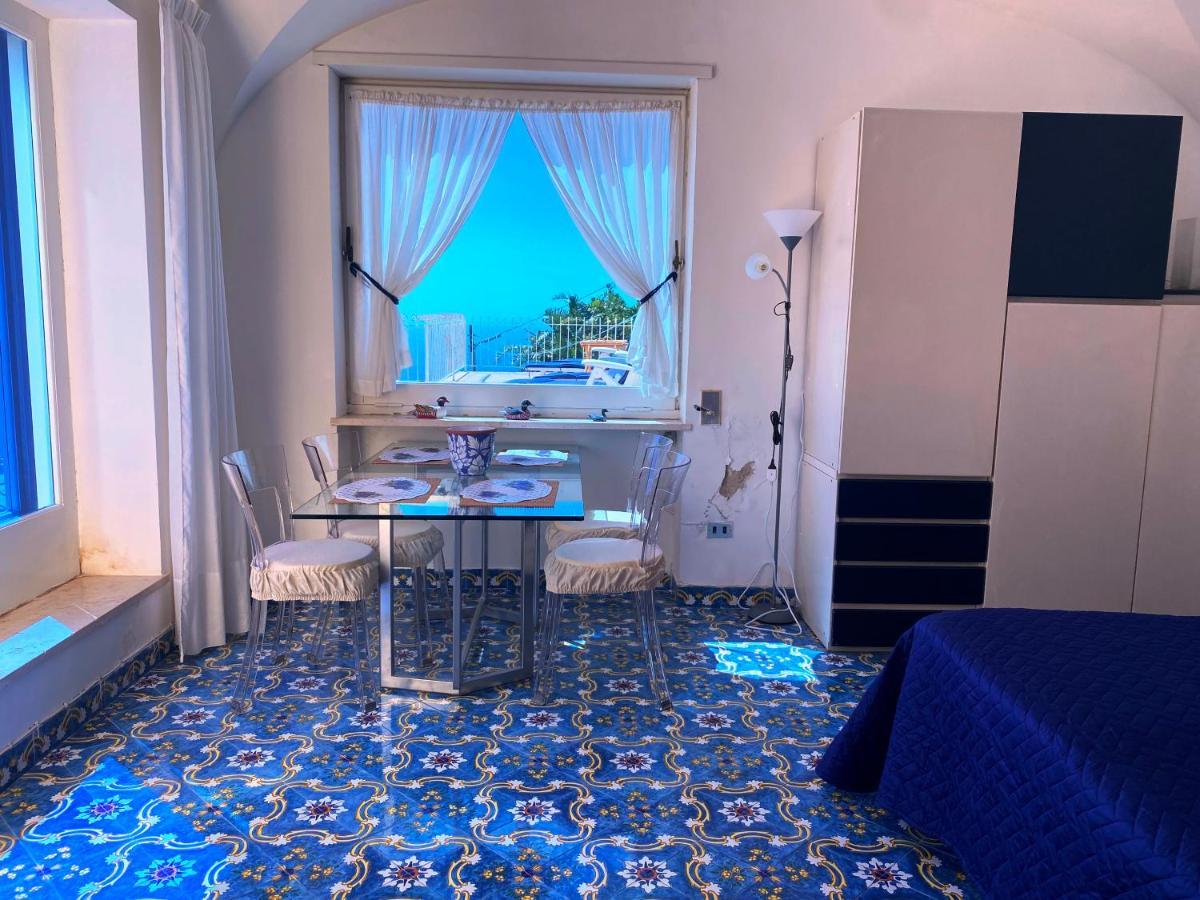 Regina Di Capri - Suite Vista Faraglioni Buitenkant foto