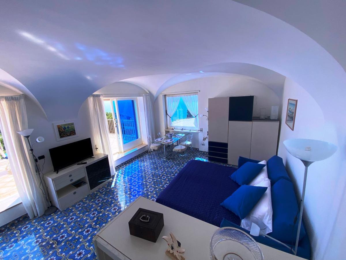 Regina Di Capri - Suite Vista Faraglioni Buitenkant foto