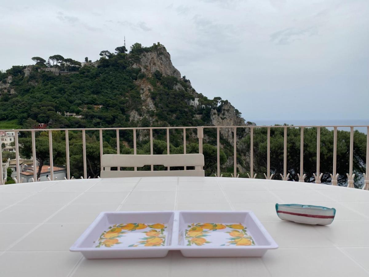 Regina Di Capri - Suite Vista Faraglioni Buitenkant foto