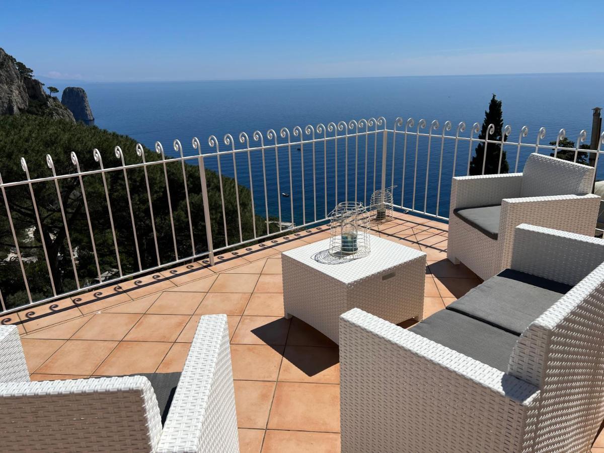Regina Di Capri - Suite Vista Faraglioni Buitenkant foto